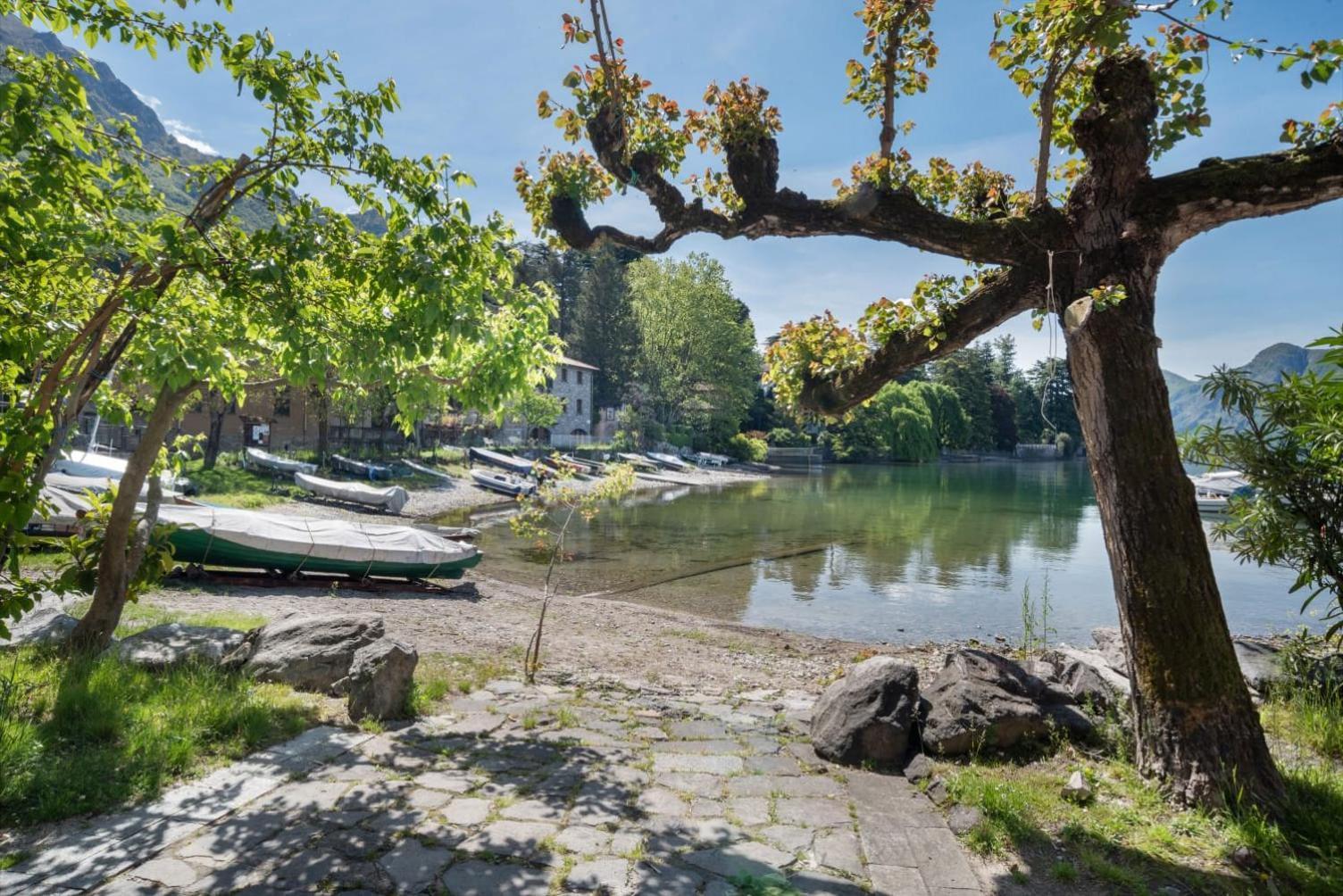 Casa Riva Bianca Lierna Villa Esterno foto